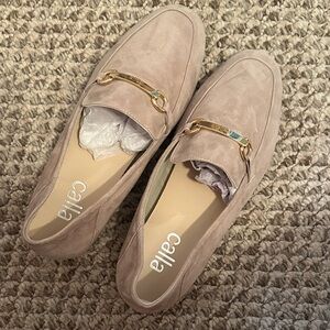 Women’s Tan Loafers - gently used